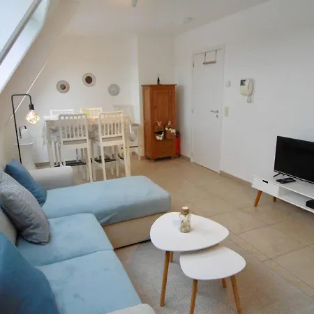 N40d22 Duplexappartement Voor 4 Pers Met Terras En Zicht Op De Polders * Nieuwpoort